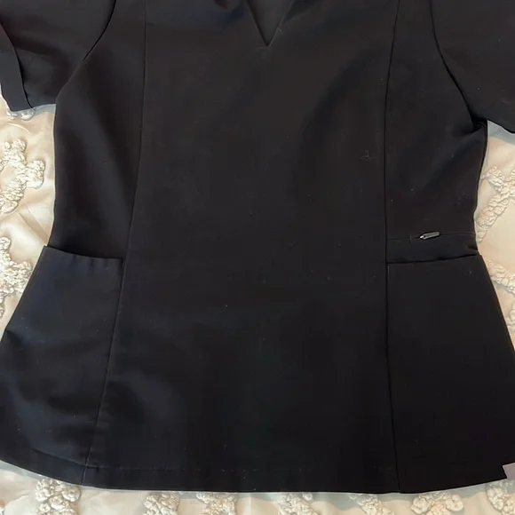 Figs Women’s Scrub Set Black Size S/XS Petite - Picture 4 of 6